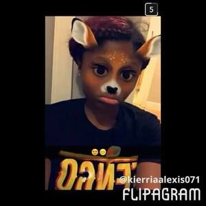 Meet your Posher, Alexis